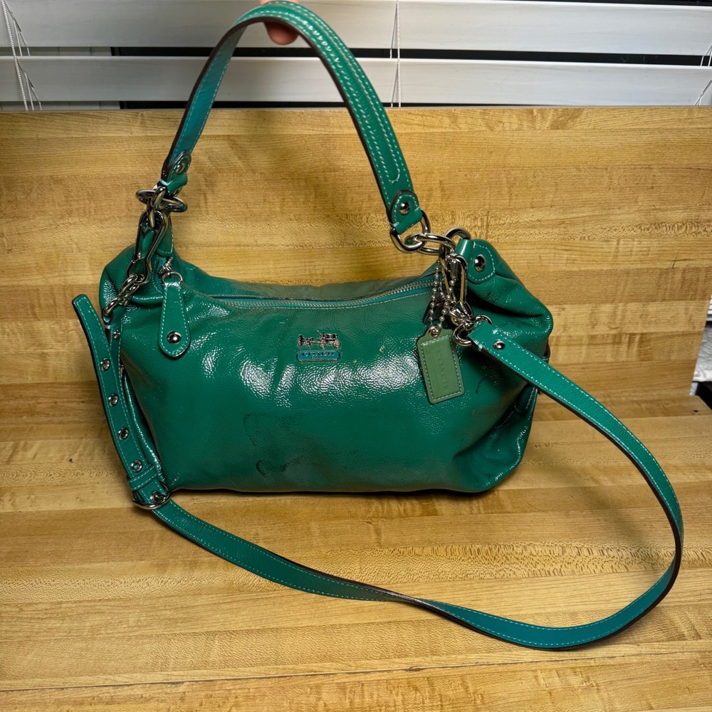 Coach Madison Maggie Green Patent Leather Shoulder Bag Purse Handbag